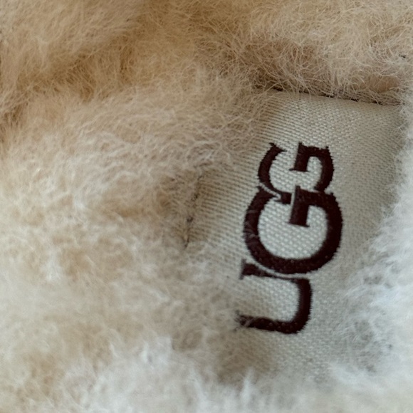 NIB UGG Chestnut Scuffette II Slippers - Picture 9 of 11